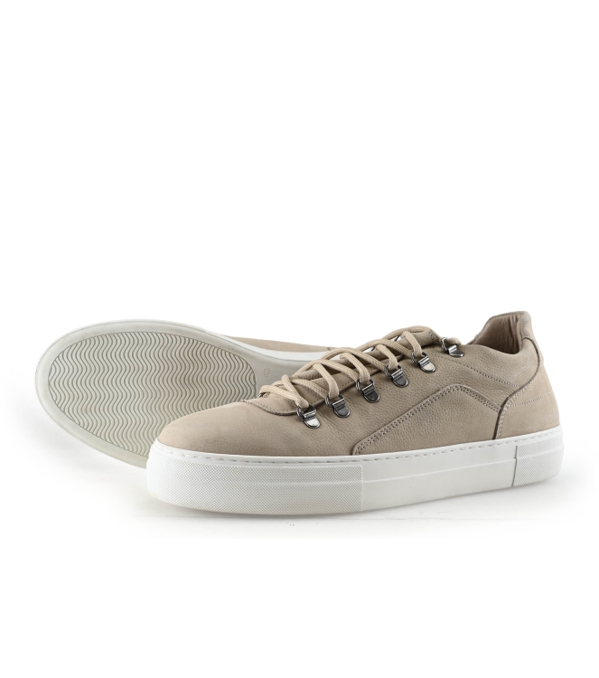 Manfield Sneakers