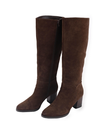 Nelson Laarzen Bruin 334058
 Maat 38
 