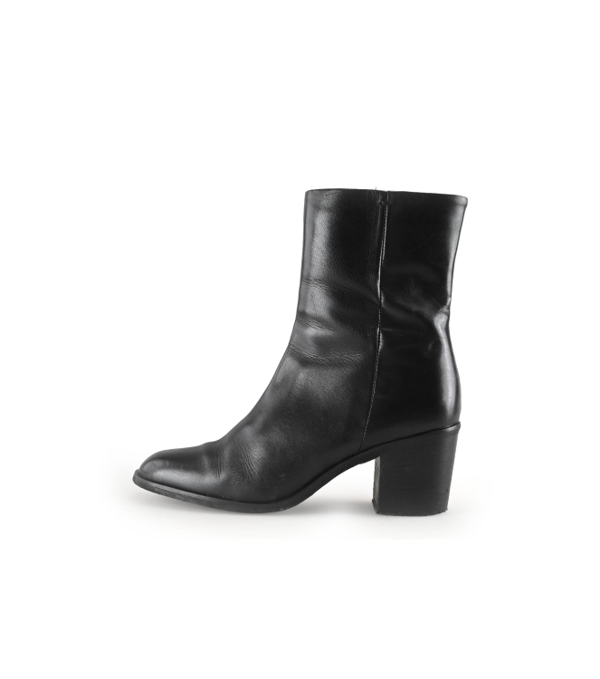 Julie Dee Enkellaarzen