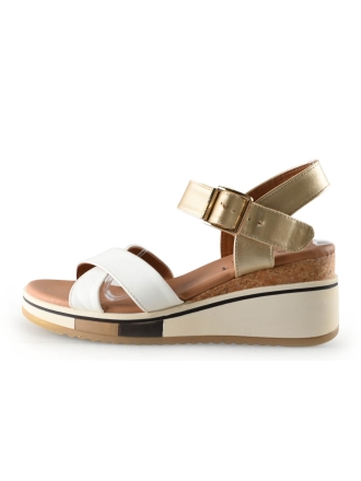DSTRCT Sandalen Bruin 336776
 Maat 39
 