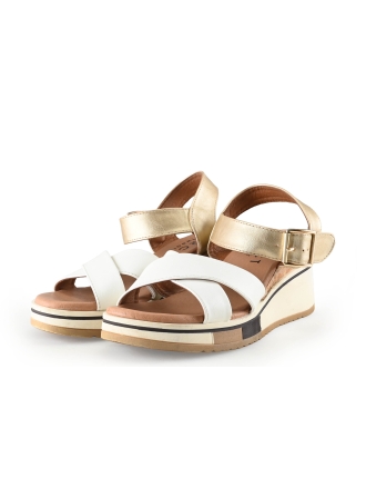 DSTRCT Sandalen Bruin 337557
 Maat 38
 