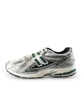 New Balance Sneakers Zilver 338065
 Maat 42
 