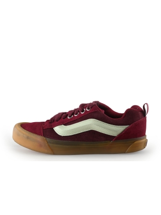 Vans Sneakers Rood 338253
 Maat 42
 