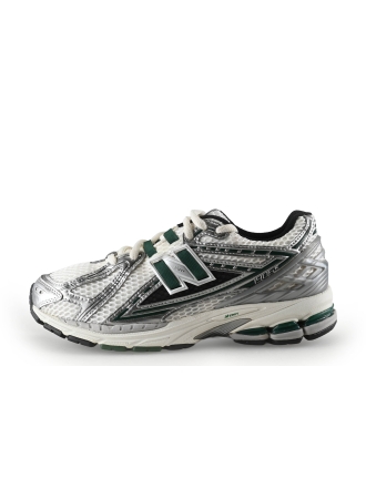 New Balance Sneakers Zilver 338397
 Maat 39½
 
