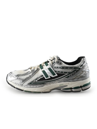 New Balance Sneakers Zilver 338594
 Maat 45½
 