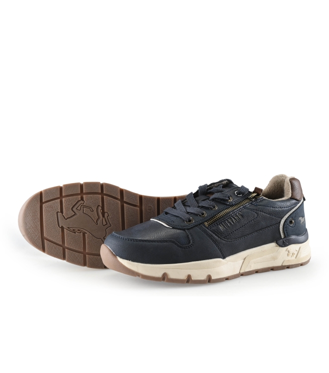 Mustang Sneakers