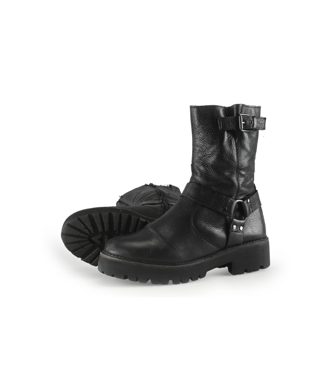 Omoda Boots