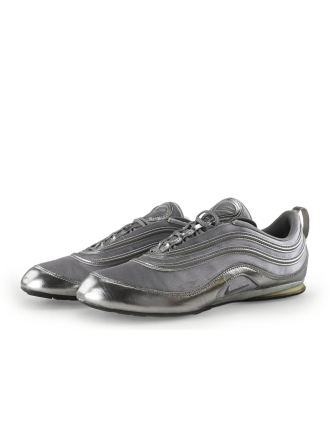 Nike Sneakers Wit 342477
 Maat 44½
 