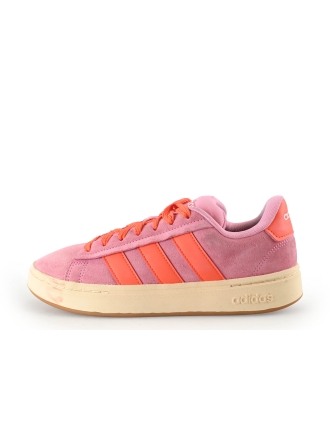 Adidas Sneakers Roze 345304
 Maat 40
 