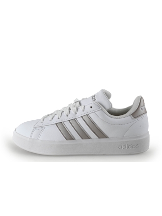 Adidas Sneakers Wit 348272
 Maat 36
 