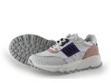 Giga Sneakers