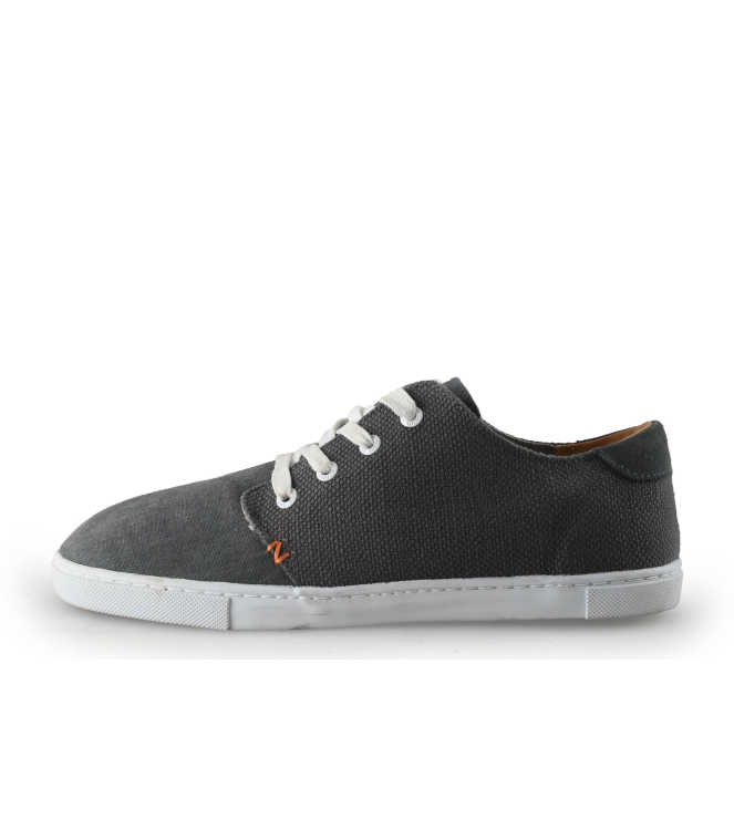 Hub Sneakers