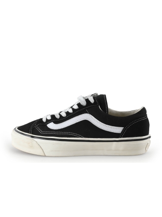 Vans Sneakers Zwart 349269
 Maat 42
 