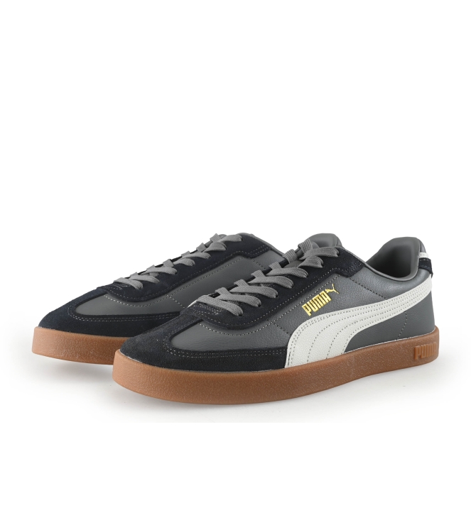 Puma Sneakers
