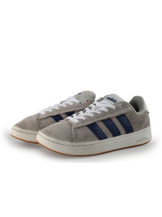Adidas Sneakers Wit 349747
 Maat 44
 