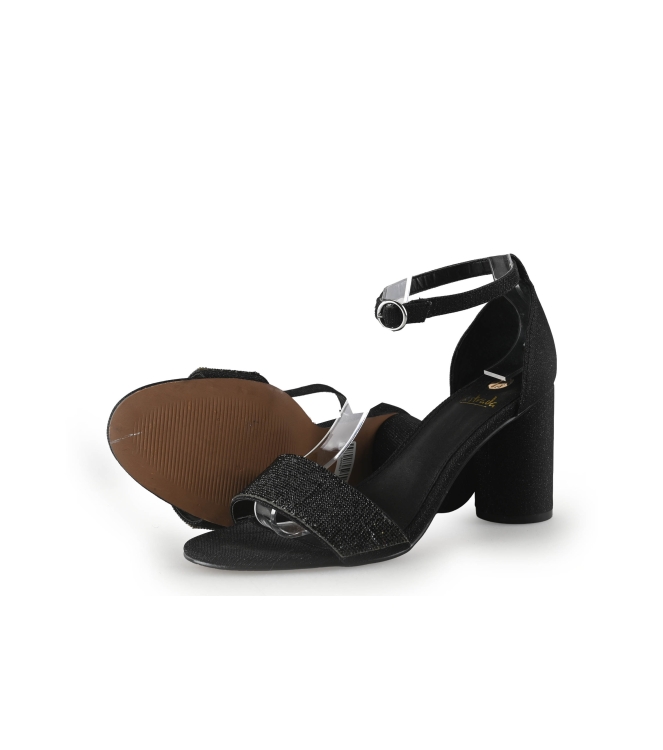La Strada Pumps