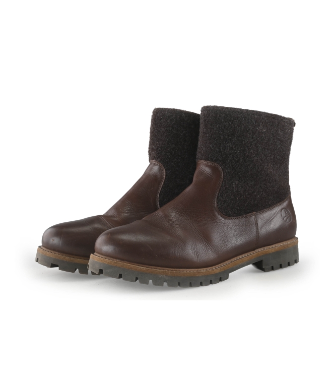 Travelin Snowboots