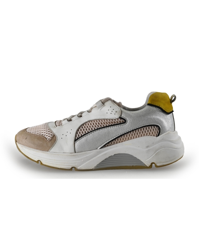 Wysh Sneakers