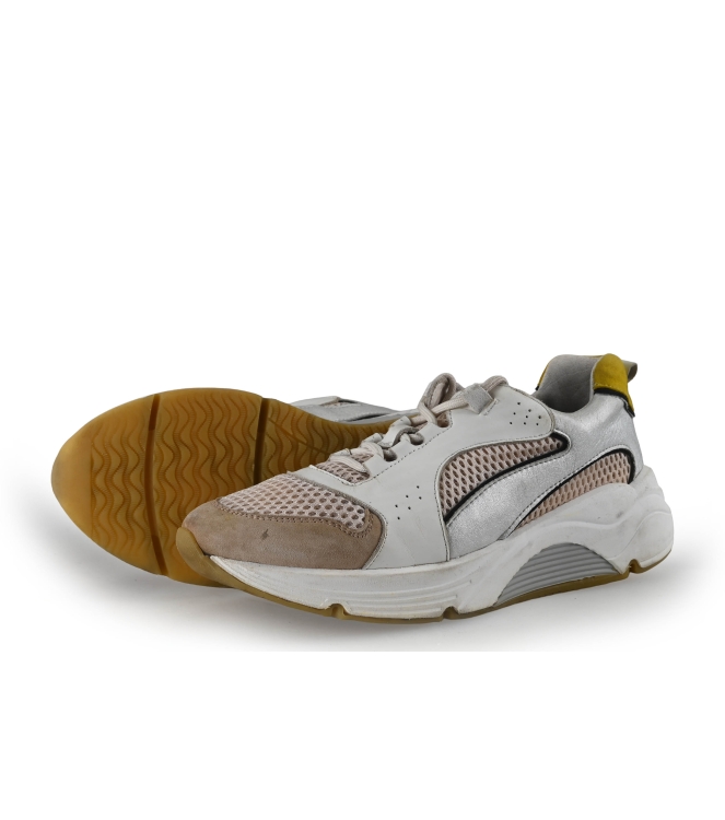 Wysh Sneakers