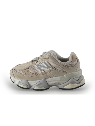 New Balance Sneakers Beige 352166
 Maat 25
 
