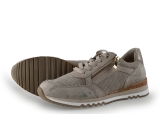 Nova Sneakers