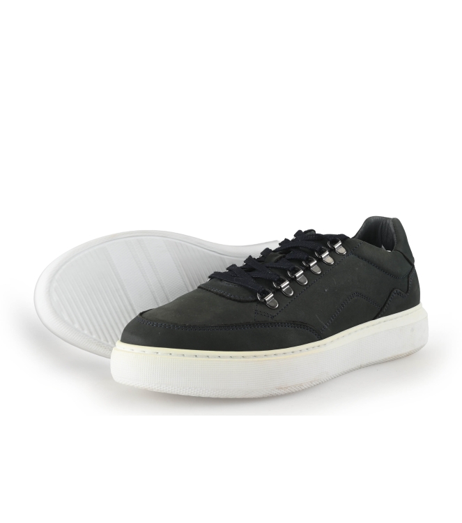 Manfield Sneakers