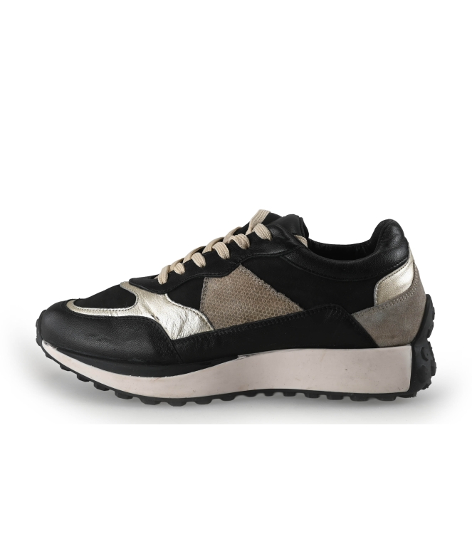 No Stress Sneakers