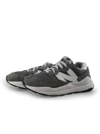 New Balance Sneakers Grijs 353436
 Maat 44
 
