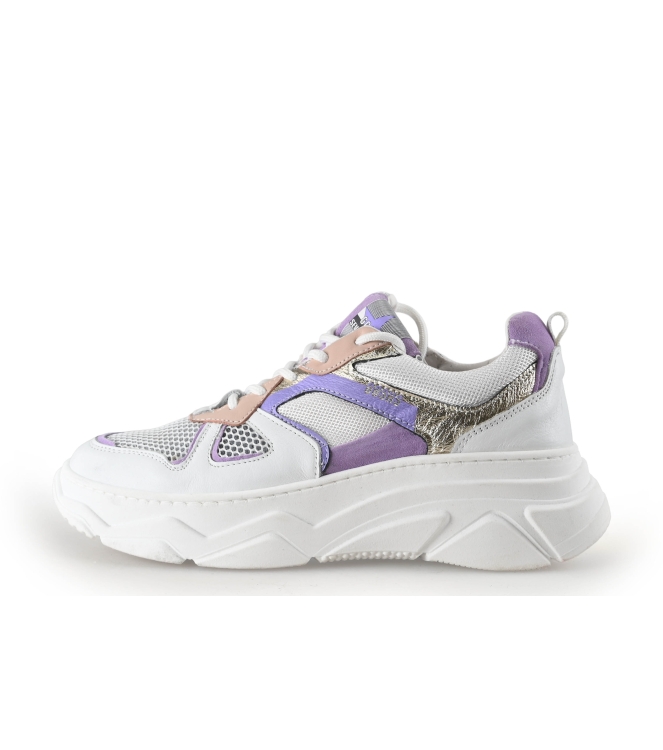 Giga Sneakers