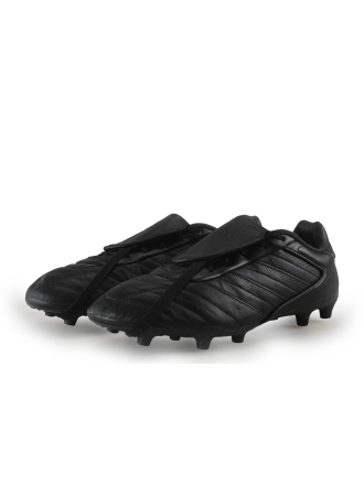 Adidas Voetbalschoenen Zwart 353603
 Maat 46
 