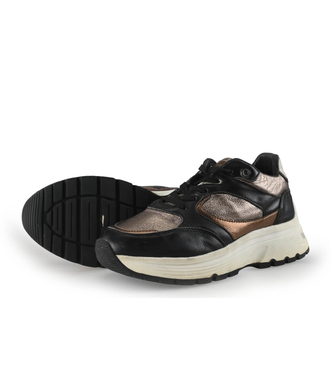 Manfield Sneakers