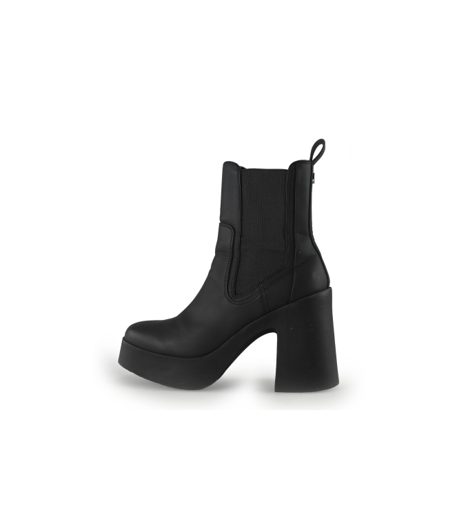 Steve Madden Chelsea boots