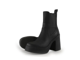 Steve Madden Chelsea boots