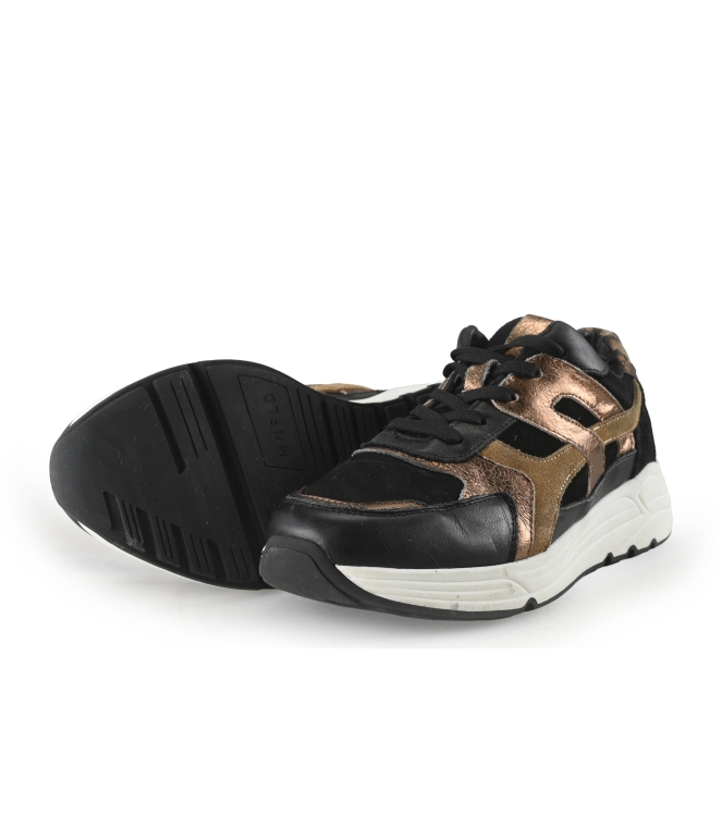 Manfield Sneakers