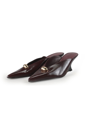 Sacha Muiltjes Rood 354360
 Maat 42
 