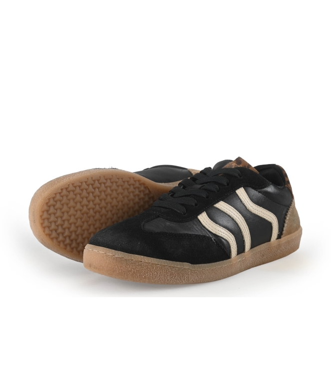 No Stress Sneakers