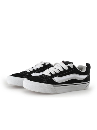 Vans vans 
 Maat 38
 