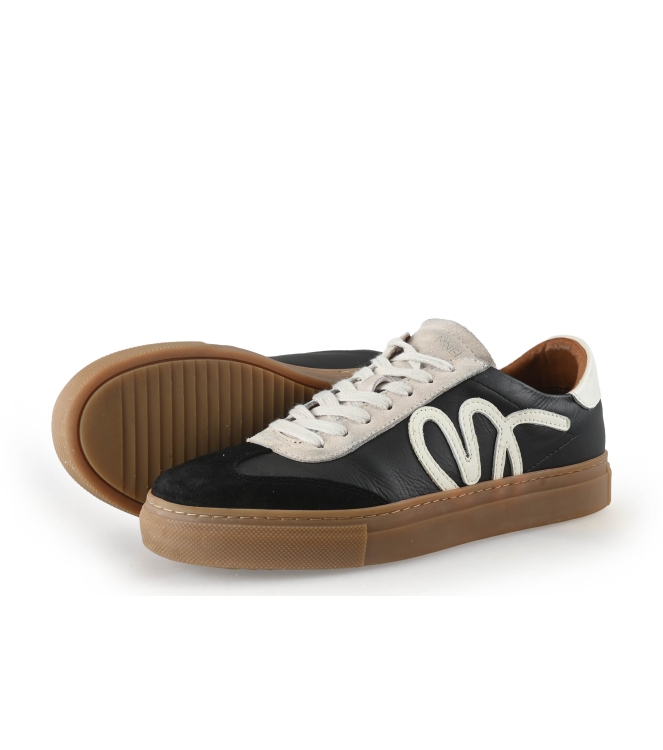 Manfield Sneakers