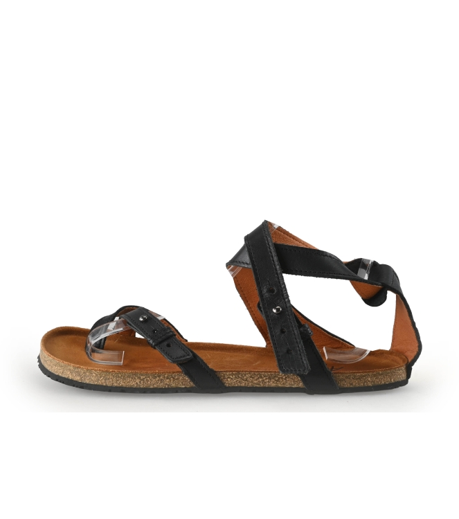 Aylla Barefoot