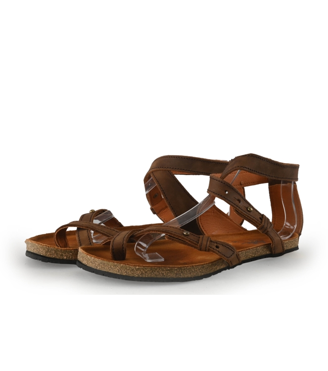 Aylla Barefoot