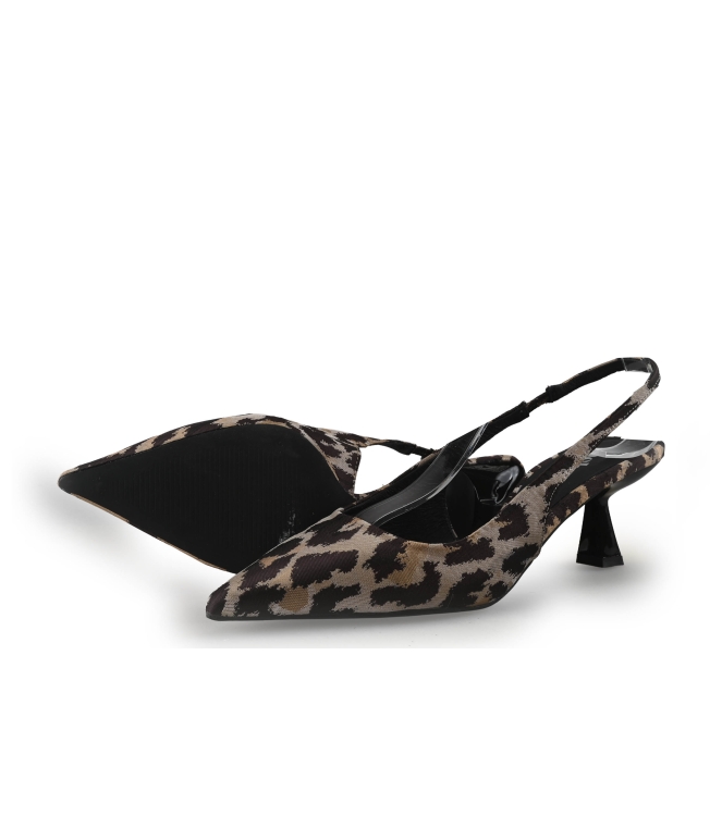 Sacha Pumps