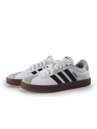Adidas Sneakers Wit 357428
 Maat 41
 