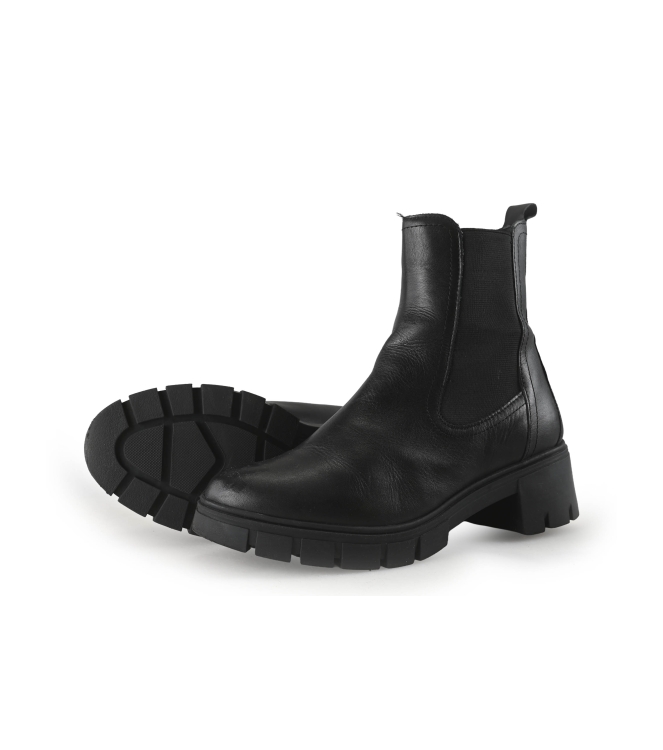 Nelson Chelsea boots