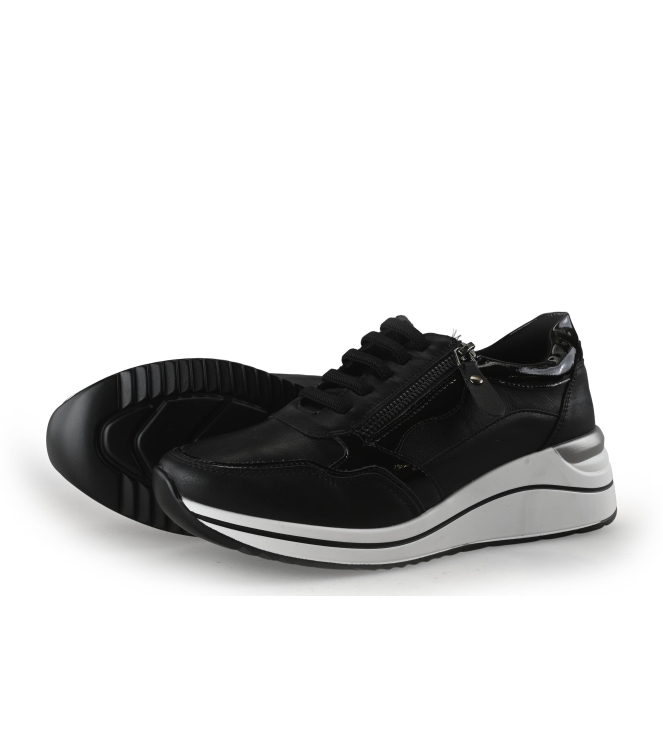 Charmosa Sneakers