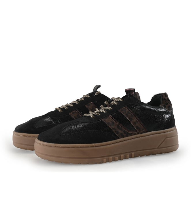 Sub55 Sneakers