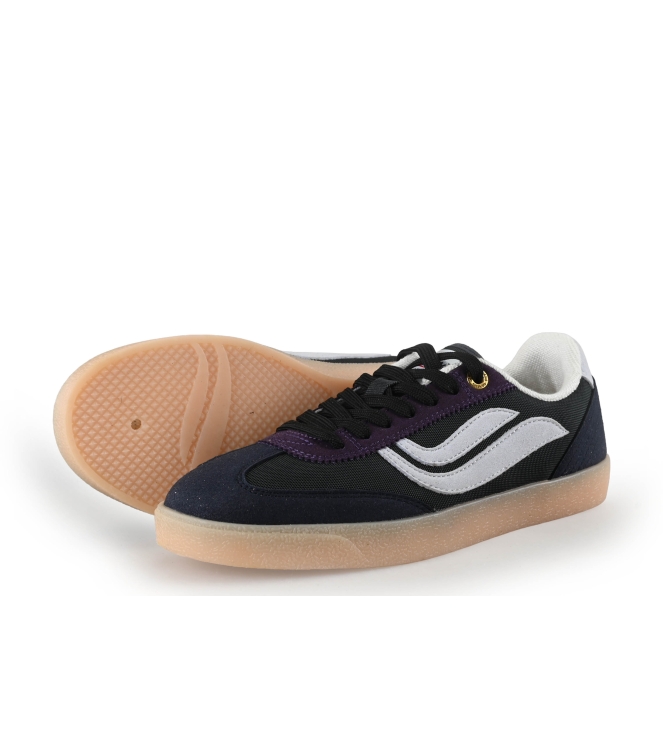 Genesis Sneakers