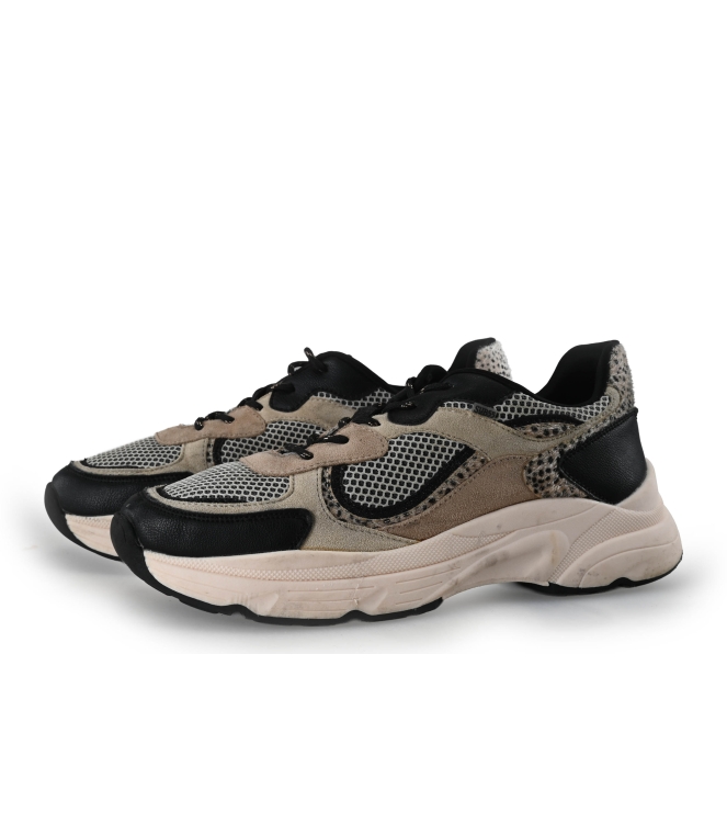Sub55 Sneakers