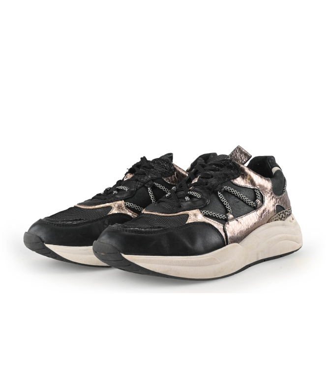 Sub55 Sneakers