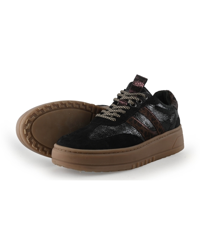 Sub55 Sneakers