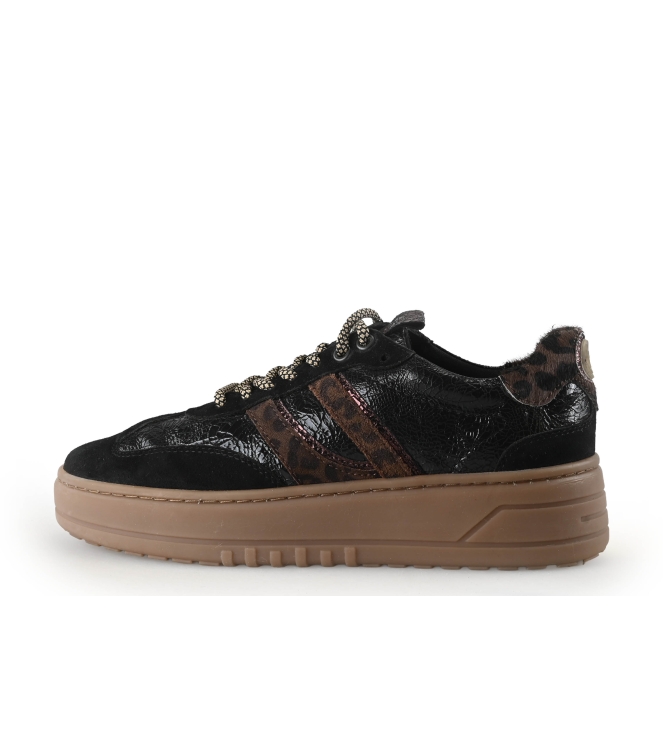 Sub55 Sneakers